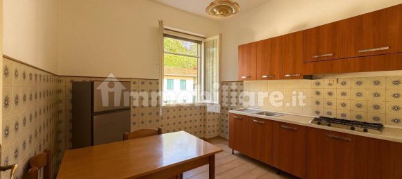 3 bedrooms Apartment in Florence, Italy No. 375651 4