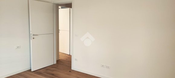 3-salle Appartement à Trieste, Italy No. 4583 12