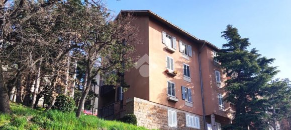 3-salle Appartement à Trieste, Italy No. 4583 15