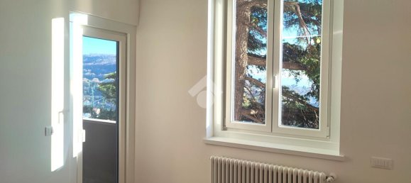 3-salle Appartement à Trieste, Italy No. 4583 5