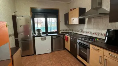 3 bedrooms Townhouse in Pontevedra, Spain No. 136720