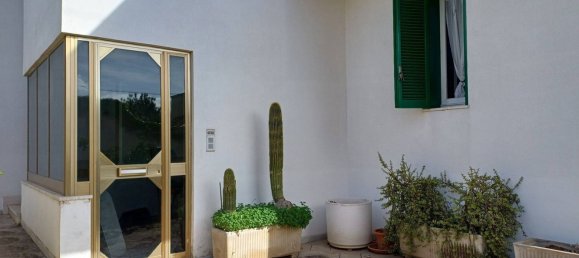 Apartamento de 4 habitaciónes en San Cesario di Lecce, Italy No. 305901 3