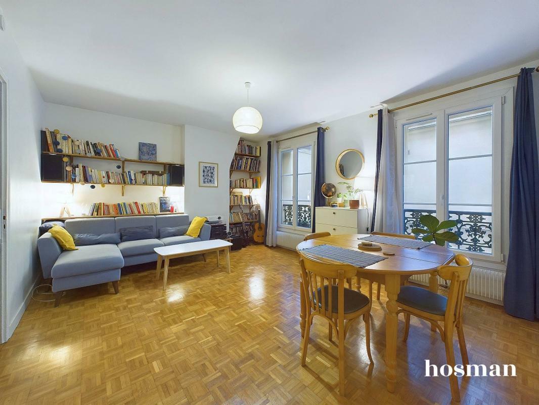 2 bedrooms Apartment in Paris, France No. 336907