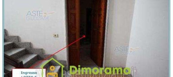 8 rooms Apartment in Naples, Italy No. 10957 10