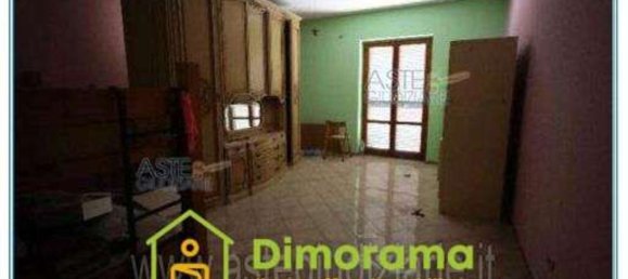 8 rooms Apartment in Naples, Italy No. 10957 8