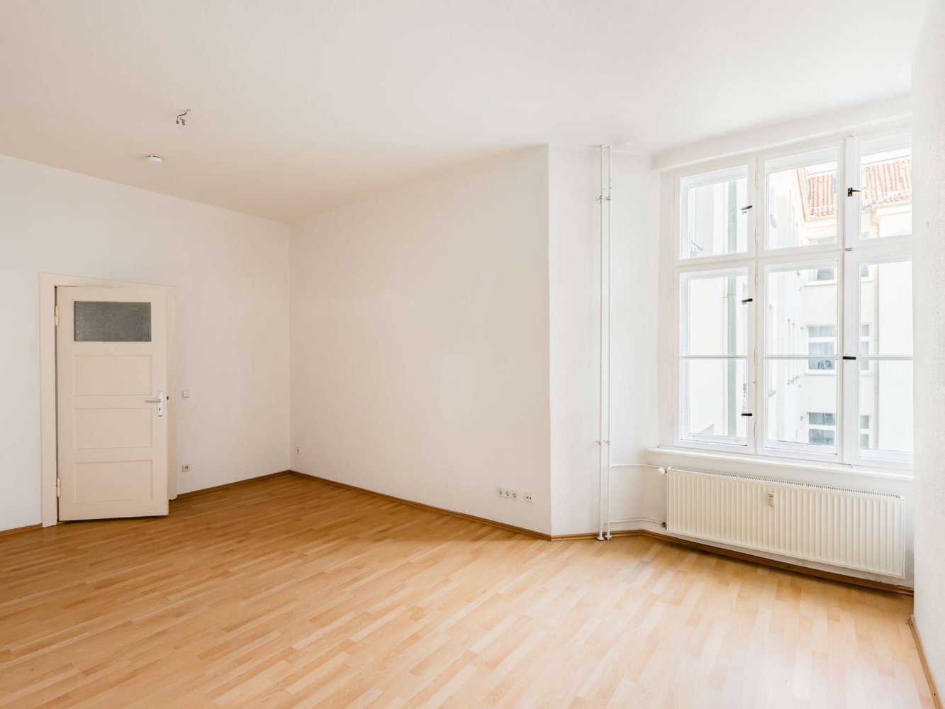 Квартира с 2 комнатами в Фридрихсхайн, Германия № 49091