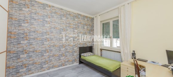 Apartamento de 3 dormitorios en Piacenza, Italy No. 365780 8