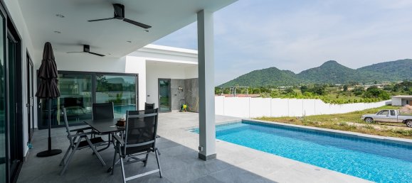 2 bedrooms Cafe / restaurant in Hua Hin, Thailand No. 6371 4