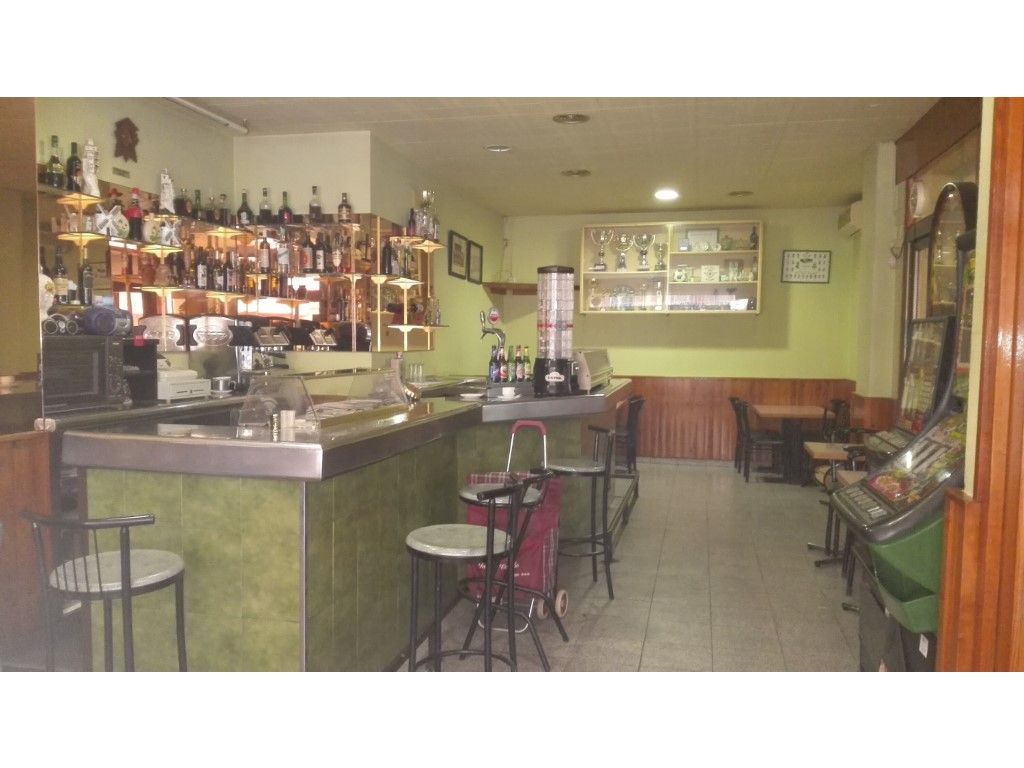 Propiedad comercial en Figueres, Spain 115 m² No. 193738