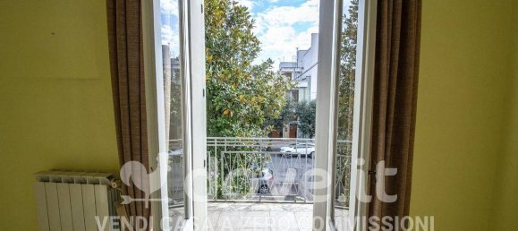 Apartamento de 3 dormitorios en Oria, Italy No. 339360 22