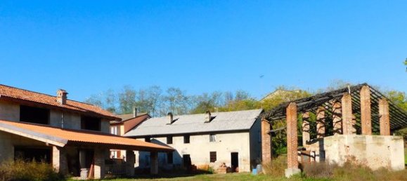 13 rooms House in Gropello Cairoli, Italy No. 157512 33