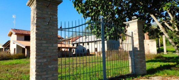 13 rooms House in Gropello Cairoli, Italy No. 157512 37