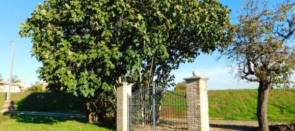 13 rooms House in Gropello Cairoli, Italy No. 157512 35