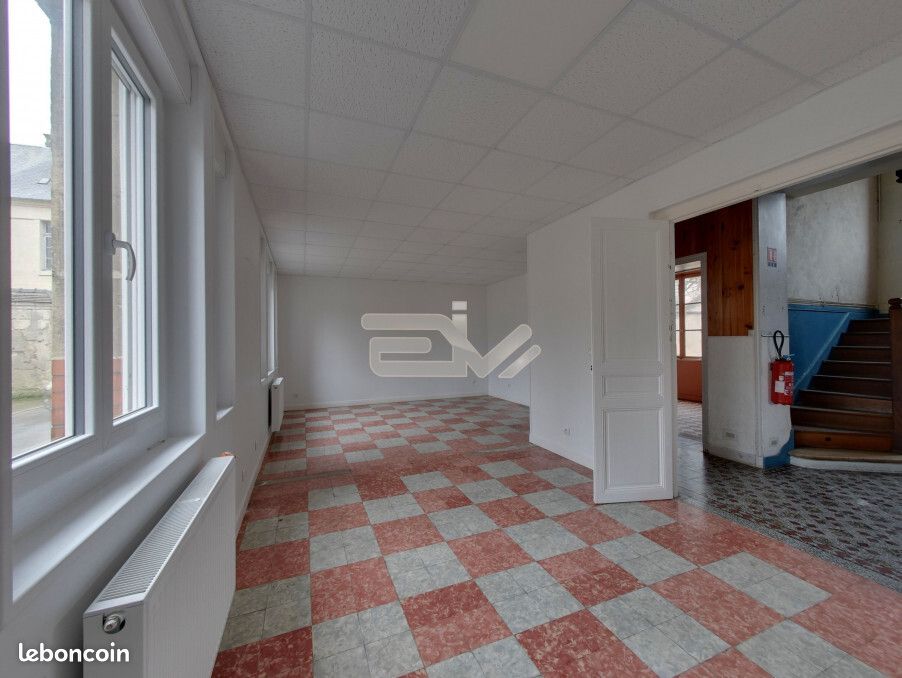 5 bedrooms House in Braine, France No. 83319