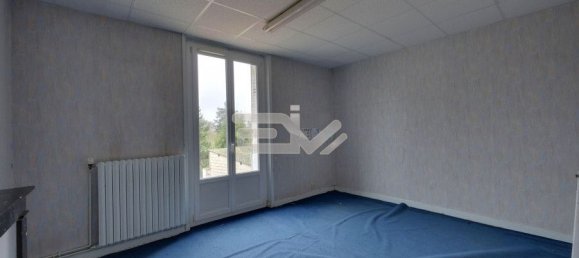 5 bedrooms House in Braine, France No. 83319 7