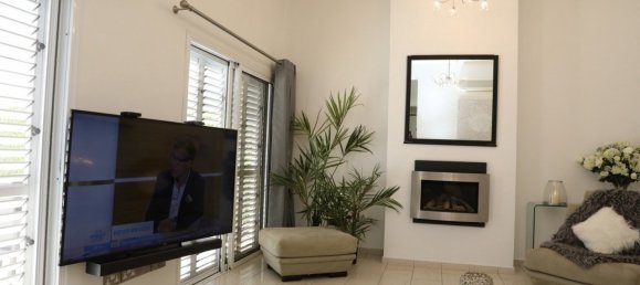 3 bedrooms House in Kissonerga, Cyprus No. 9636 5