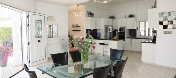 3 bedrooms House in Kissonerga, Cyprus No. 9636 8