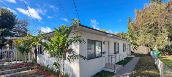 120.4 m² terreno en venta en Miami, Miami-Dade, Florida, USA № 614884 2