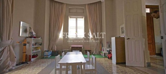 5 bedrooms Hotel in Tarxien, Malta No. 2495 3