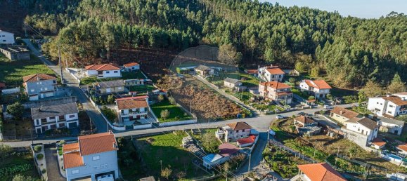 1000m² Land in Felgueiras, Portugal No. 45619 4