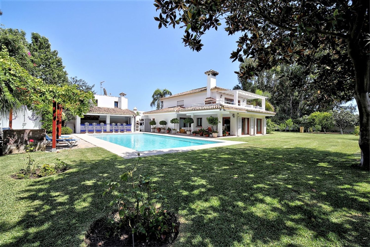 Villa T5 em Estepona, Spain N.º 135805
