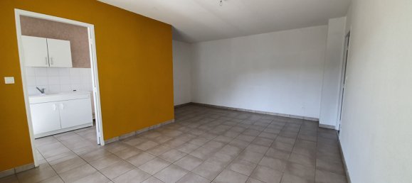 2 chambres Appartement à Nouzonville, France No. 55373 3