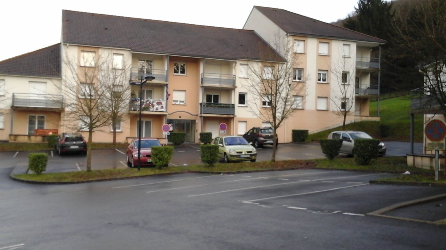 2 chambres Appartement à Nouzonville, France No. 55373