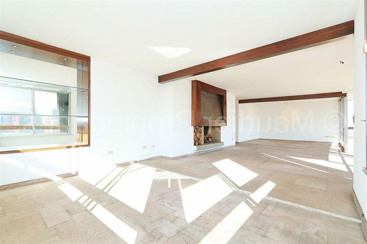 3 bedrooms Apartment in Santiago, Chile No. 5537