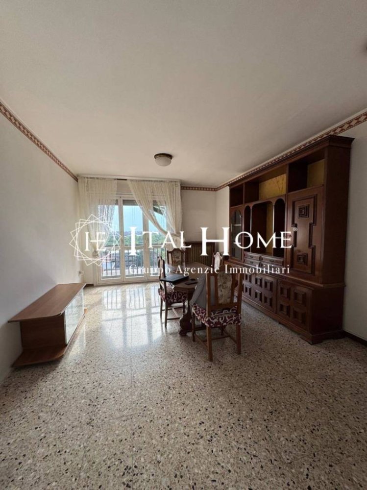 3 Schlafzimmer Wohnung in Milan, Italy, Nr. 331619