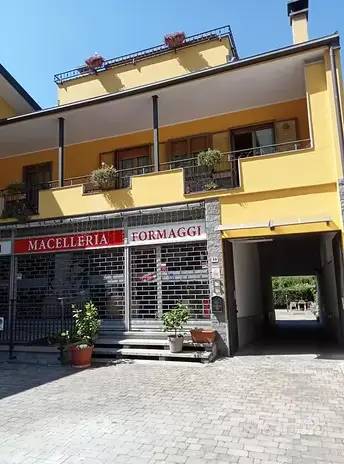 10-salle Bâtiment à Vogogna, Italy No. 114184