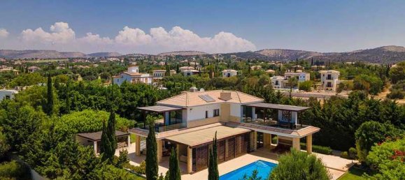 4 bedrooms House in Paphos, Cyprus No. 10724 7