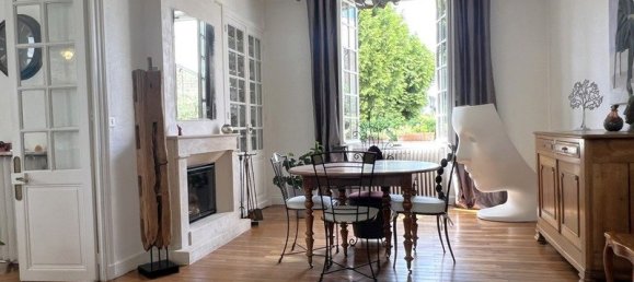 5 bedrooms House in Orleans, France No. 210203 11