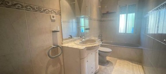 4 bedrooms House in Madrid, Spain No. 186180 9