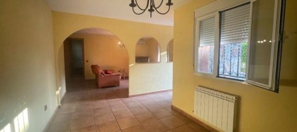 4 bedrooms House in Madrid, Spain No. 186180 3