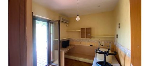 5 bedrooms Villa in San Lorenzello, Italy No. 275948 40