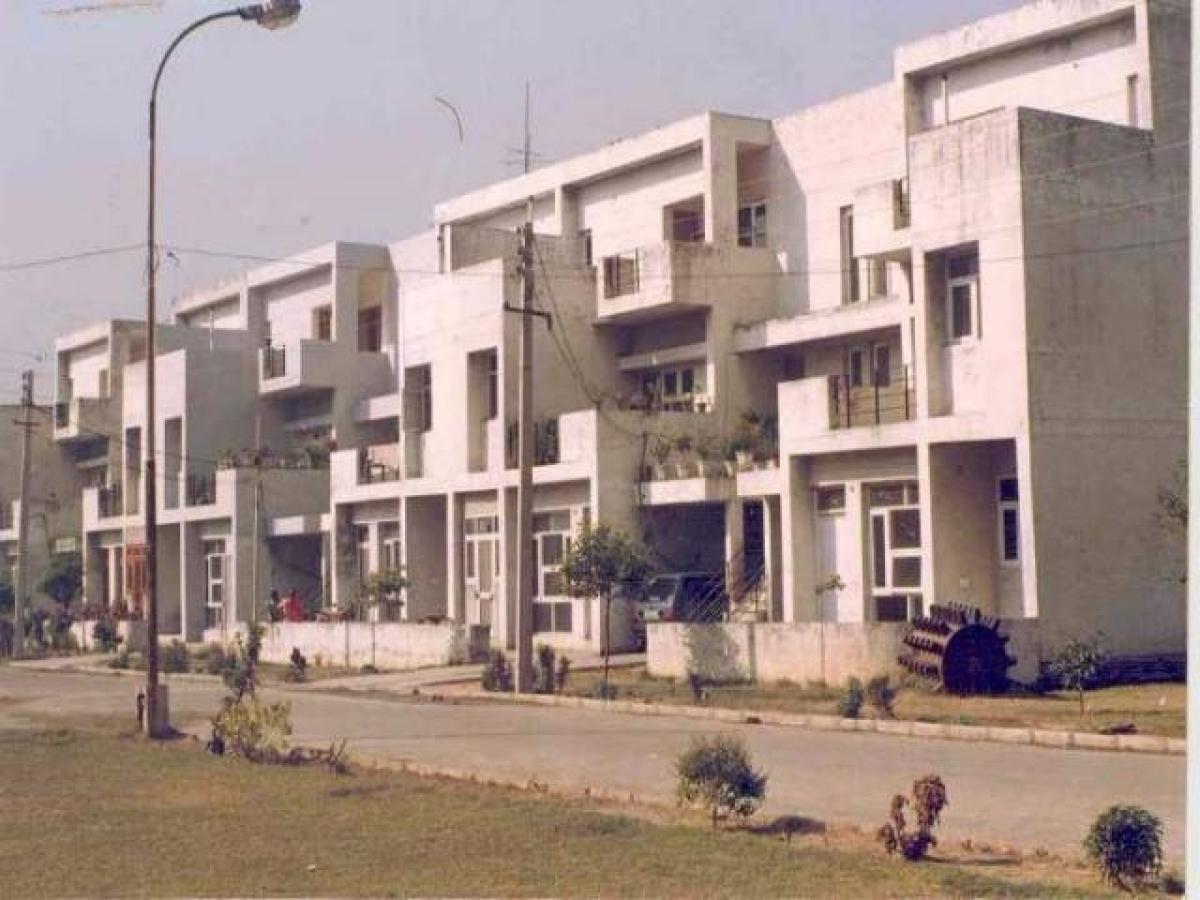 Studio in Gurgaon, India, Nr. 48919