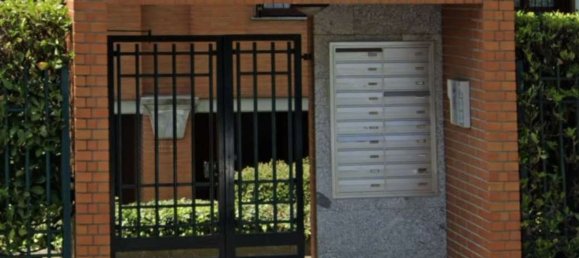 Квартира с 7 комнатами в Чернуско суль Навильо, Италия № 268707 5