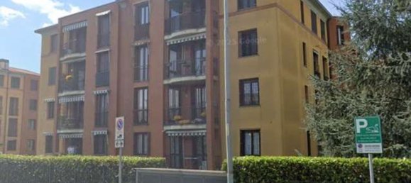 Квартира с 7 комнатами в Чернуско суль Навильо, Италия № 268707 3