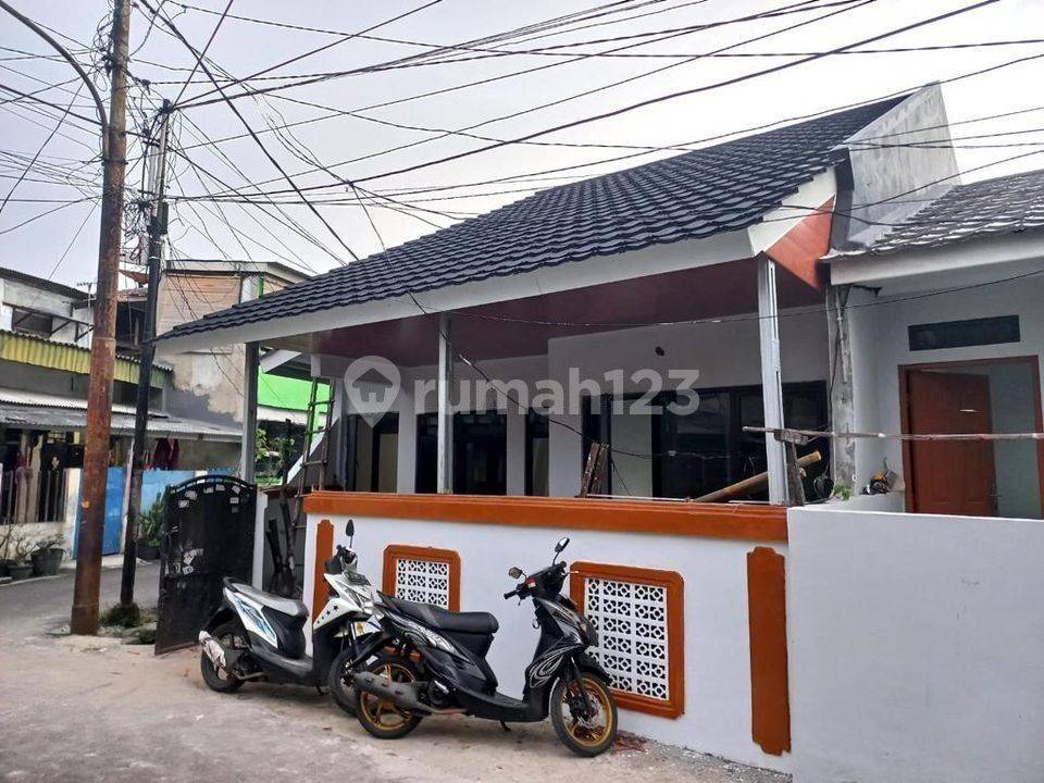 3 bedrooms House in Cengkareng, Indonesia No. 1762
