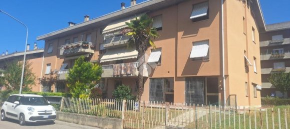 3 rooms Apartment in Città di Castello, Italy No. 267915 5