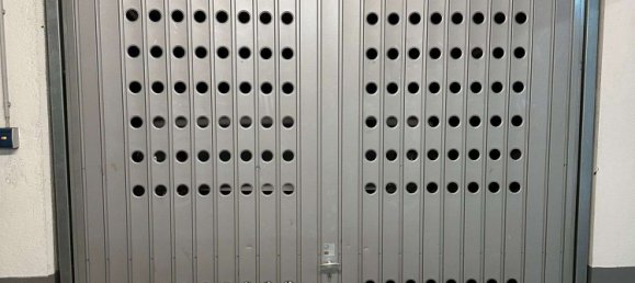 Parkplatz in München, Germany, Nr. 313422 3