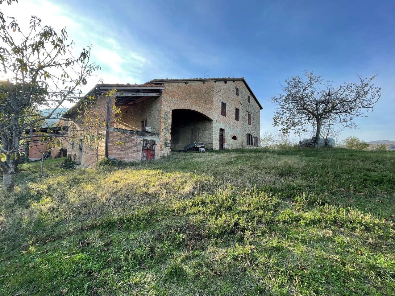 Casa de 6 divisões em Neviano degli Arduini, Italy N.º 87368