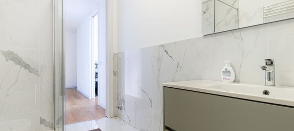 3-salle Penthouse à Monza, Italy No. 289173 10