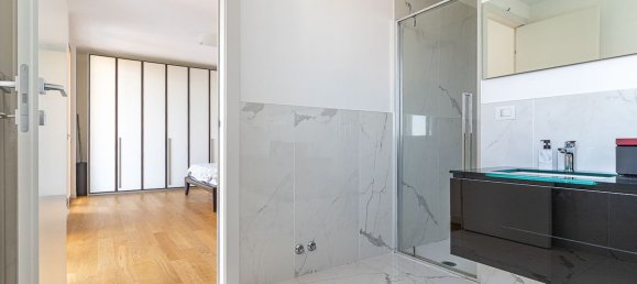 3-salle Penthouse à Monza, Italy No. 289173 15