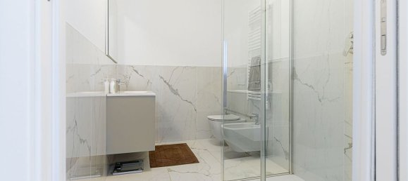 3-salle Penthouse à Monza, Italy No. 289173 9