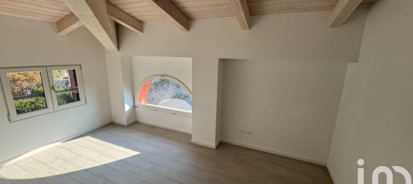 3 rooms Penthouse in Salò, Italy No. 18756 5