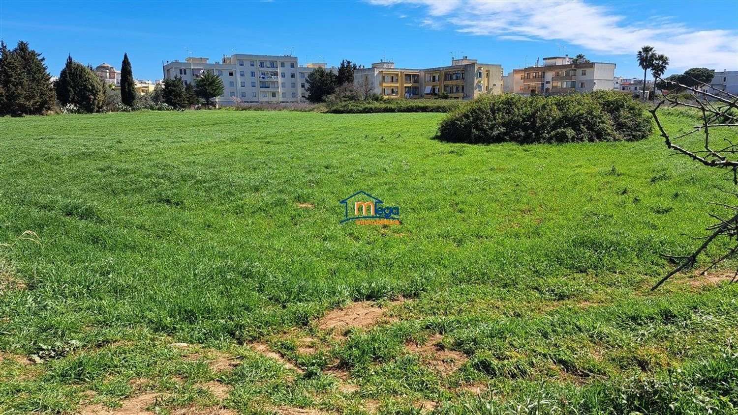 Terreno en Alezio, Italy 13000 m² No. 133161