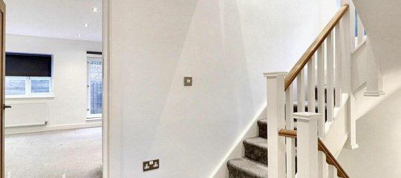 Casa de 4 dormitorios en Biggin Hill, United Kingdom No. 4737 11