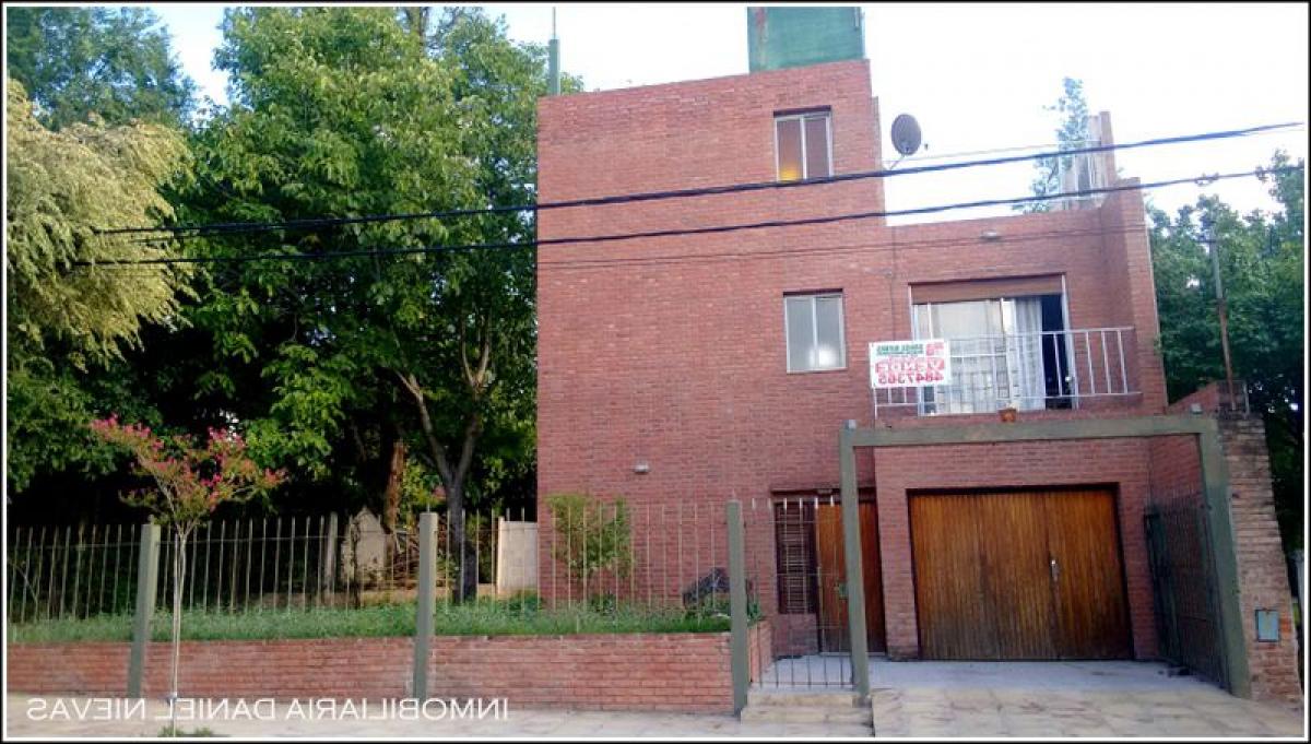 2 bedrooms House in Cordoba, Argentina No. 4725