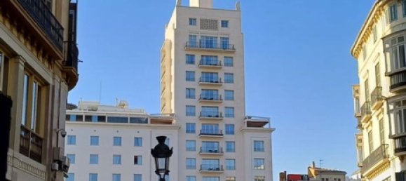 450m² Building in Malaga, Spain No. 153862 3